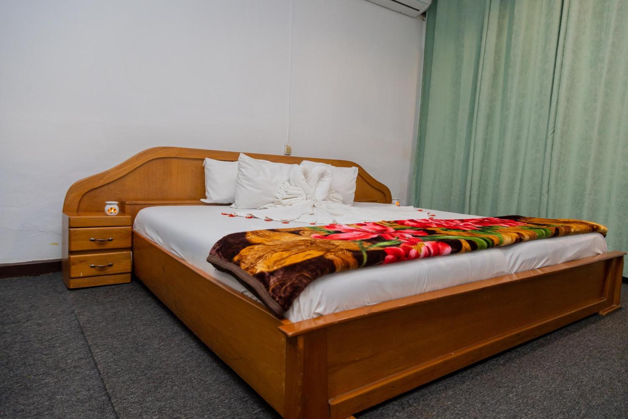 Samaritan Villa Resort And Conference Center Kumasi Esterno foto